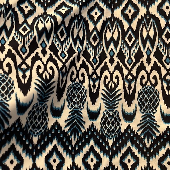 Swim top - Picture 3 of 7